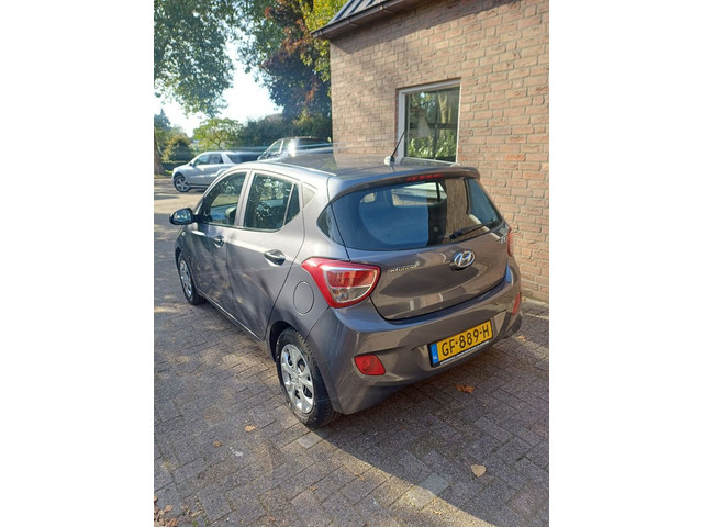 Foto 8 van Hyundai I10 1.0i i-Motion