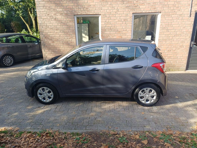 Foto 6 van Hyundai I10 1.0i i-Motion
