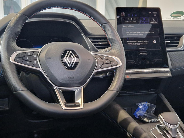 Foto 8 van Renault Captur 1.6 E-Tech full hybrid 145 esprit Alpine | TREKHAAK | SCHUIF/KANTEL DAK | HARMAN KARD