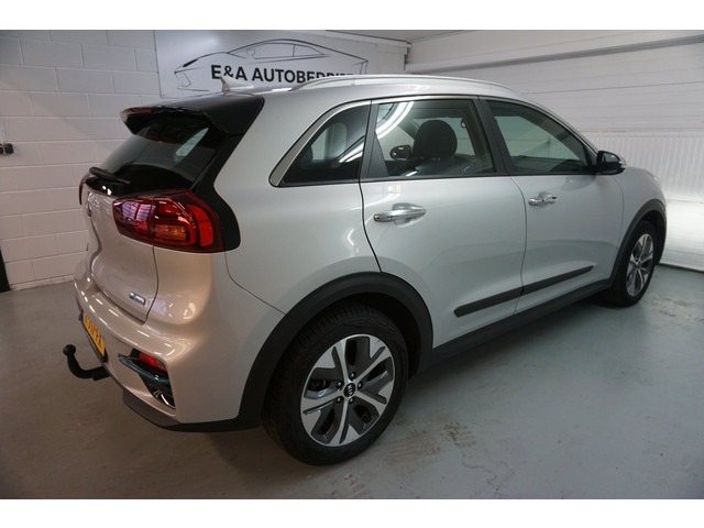 Foto 7 van Kia E-Niro DynamicLine 64 kWh €14950/ CAMERA / NAP