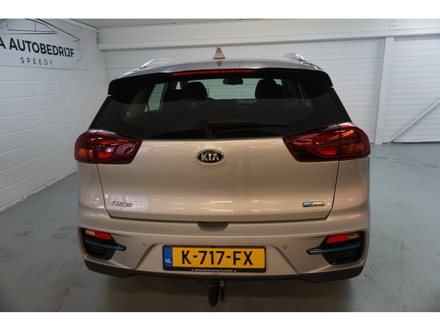 Foto 5 van Kia E-Niro DynamicLine 64 kWh €14950/ CAMERA / NAP