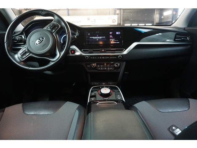 Foto 4 van Kia E-Niro DynamicLine 64 kWh €14950/ CAMERA / NAP