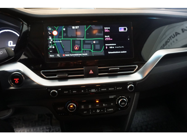 Foto 2 van Kia E-Niro DynamicLine 64 kWh €14950/ CAMERA / NAP
