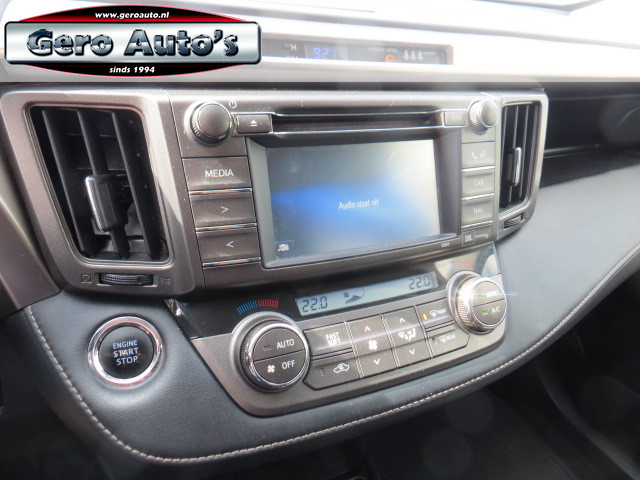 Foto 8 van Toyota RAV4 2.0 Executive Business 4WD nl-auto ,vol opties leder trekhaak cuise control
