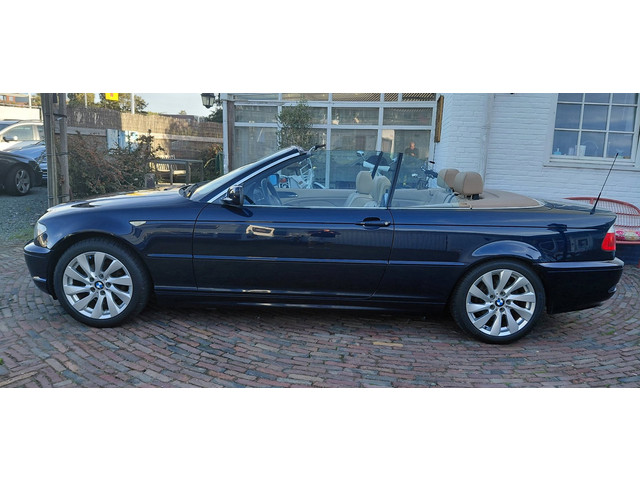 Foto 5 van BMW 3-serie Cabrio 318Ci Special Executive 90 % BMW Dealeronderhouden. Prachtige auto.
