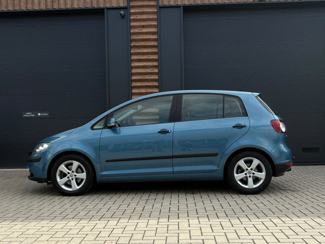 Foto 2 van Volkswagen Golf Plus 1.6 FSI Comfortline Business AIRCO SPORTVELGEN