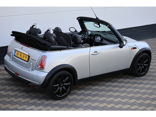 Foto 3 van Mini Cabrio 1.6 Cooper Leer en ijskoude airco !!!