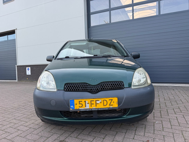 Foto 7 van Toyota Yaris 1.0-16V VVT-i Terra/Radio/Trekhaak