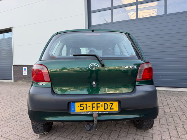 Foto 6 van Toyota Yaris 1.0-16V VVT-i Terra/Radio/Trekhaak