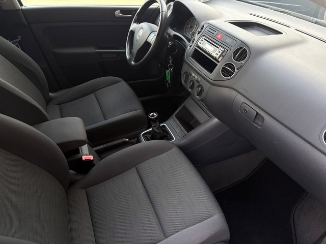 Foto 6 van Volkswagen Golf Plus 1.6 FSI Comfortline Business AIRCO SPORTVELGEN
