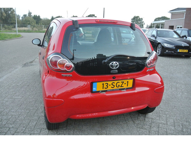 Foto 7 van Toyota Aygo 1.0-12V Now airco inruil mogelijk nap