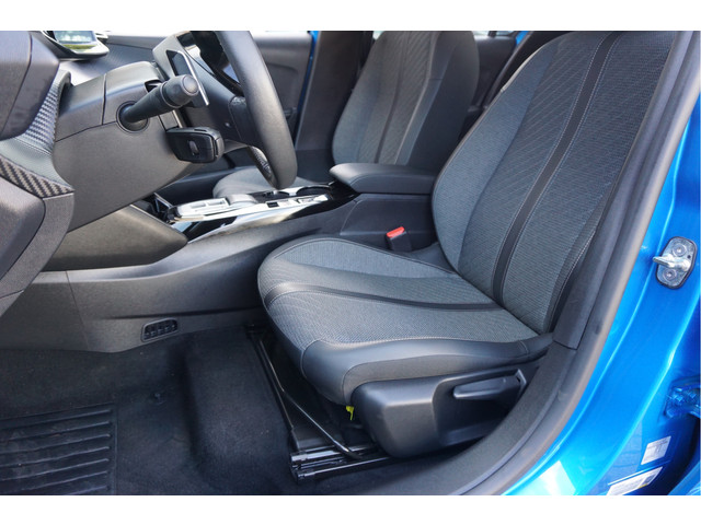 Foto 8 van Peugeot 208 1.2 Hybrid 110 e-DCS6 Allure Cruise control adaptief/file assistent