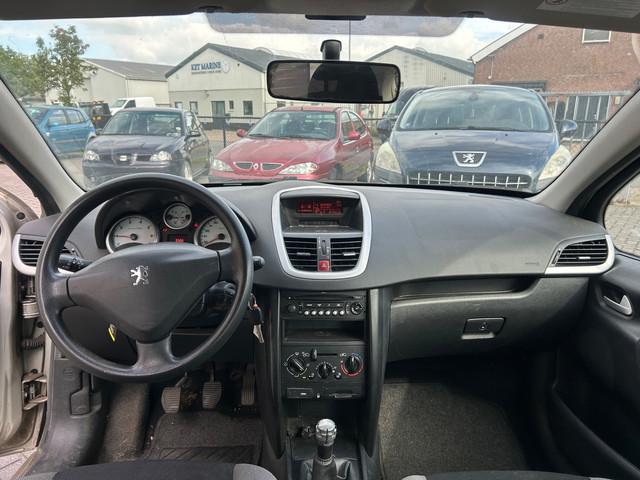 Foto 9 van Peugeot 207 1.4 Color-line | AIRCO | APK 09-2027 | 5 DEURS |