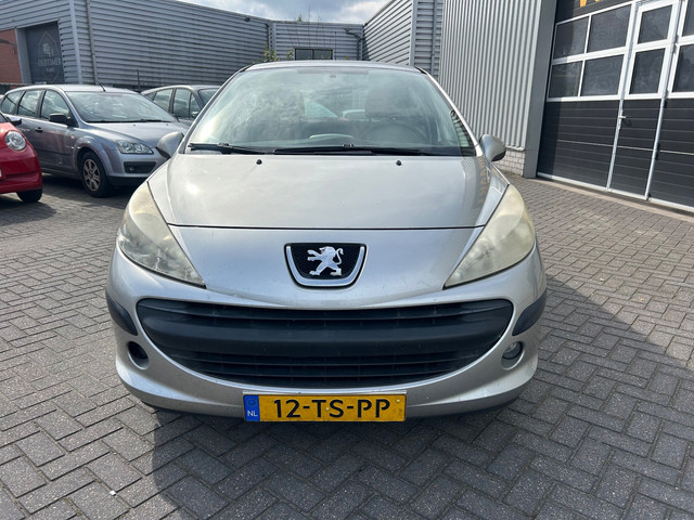 Foto 8 van Peugeot 207 1.4 Color-line | AIRCO | APK 09-2027 | 5 DEURS |