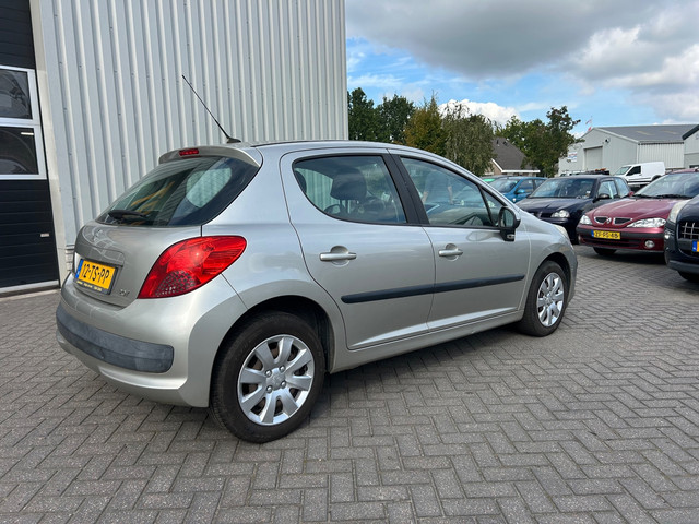 Foto 3 van Peugeot 207 1.4 Color-line | AIRCO | APK 09-2027 | 5 DEURS |