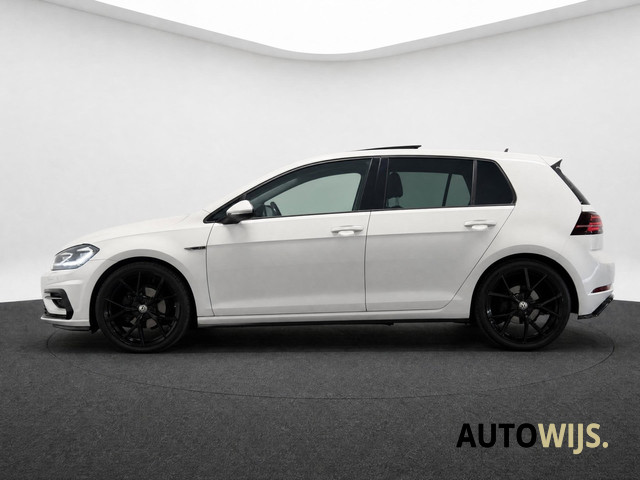 Foto 9 van Volkswagen Golf 1.5 TSI Highline Business R-Line|PANO|LED|LEDER|CARPLAY|GOED ONDERHOUDEN|