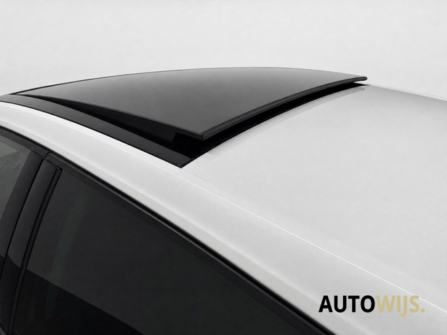 Foto 4 van Volkswagen Golf 1.5 TSI Highline Business R-Line|PANO|LED|LEDER|CARPLAY|GOED ONDERHOUDEN|