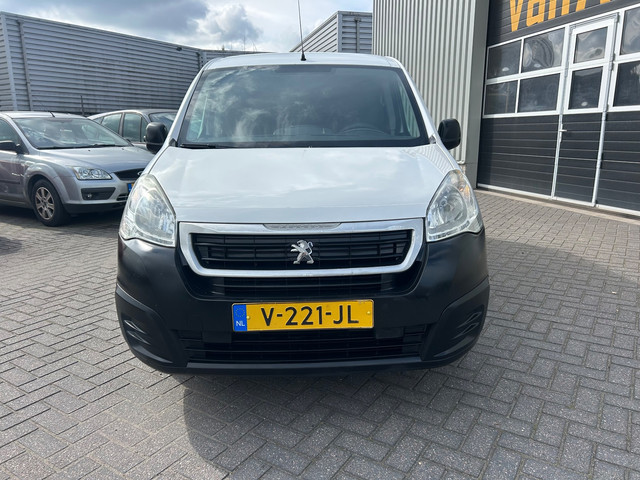 Foto 8 van Peugeot Partner 120 1.6 BlueHDi 75 L1 XR | AIRCO | CRUISE |