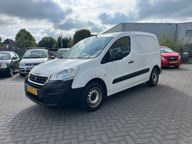 Foto 7 van Peugeot Partner 120 1.6 BlueHDi 75 L1 XR | AIRCO | CRUISE |