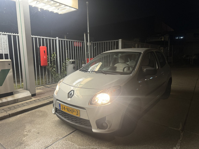 Foto 10 van Renault Twingo 1.2-16V Airco Bluetooth LAGE KM NETJES