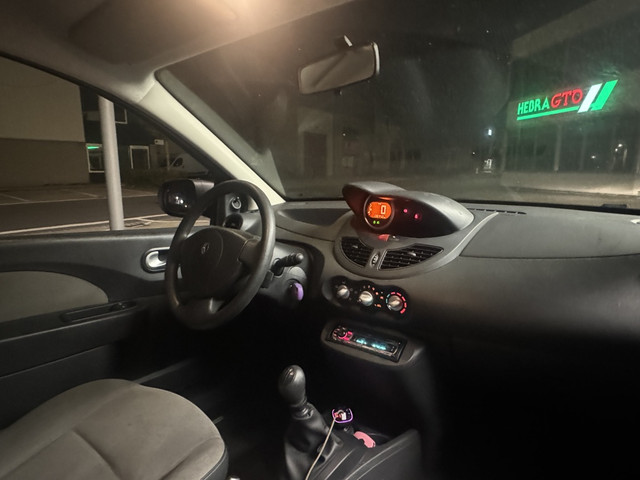 Foto 8 van Renault Twingo 1.2-16V Airco Bluetooth LAGE KM NETJES