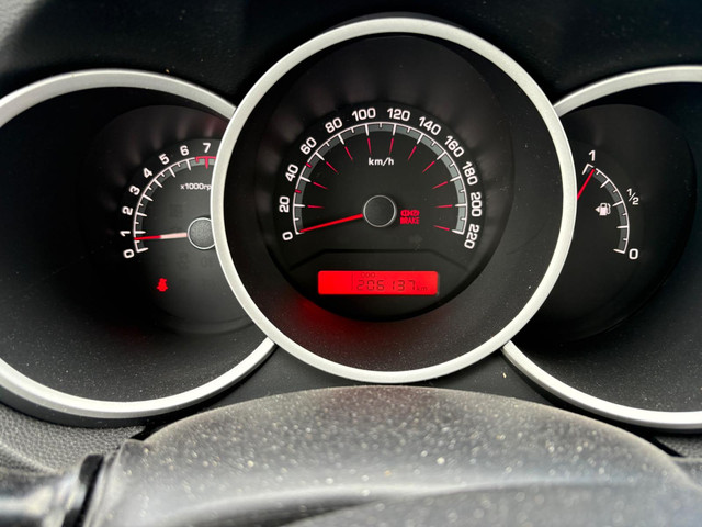 Foto 2 van Kia Venga 1.4 CVVT X-tra | Airco | Elekt. Ramen | Trekhaak | APK tot 24-05-2027!