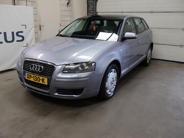 Foto 3 van Audi A3 Sportback 1.4 TFSI Attraction Business Edition Navi Apple Carplay Pano PDC Cruise Airco APK