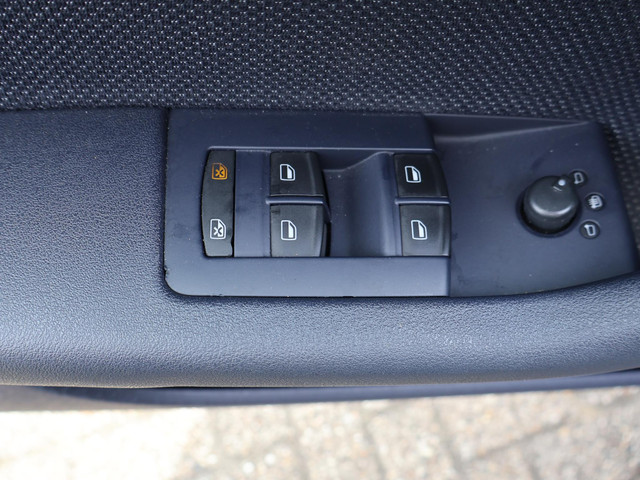 Foto 10 van Audi A3 Sportback 1.4 TFSI Attraction Business Edition Navi Apple Carplay Pano PDC Cruise Airco APK