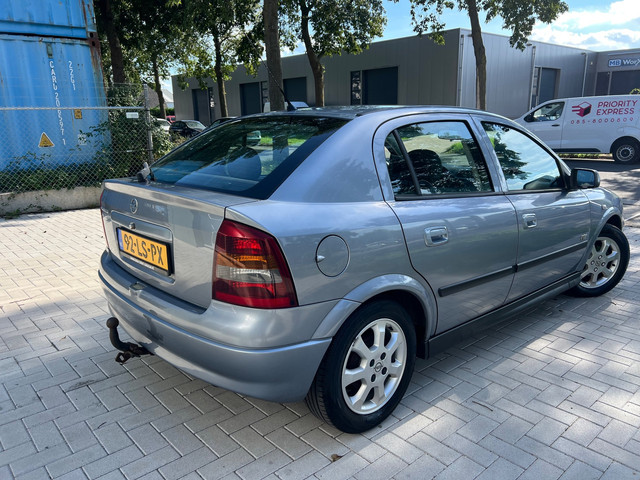Foto 3 van Opel Astra 1.6 Njoy 159.636KM Automaat