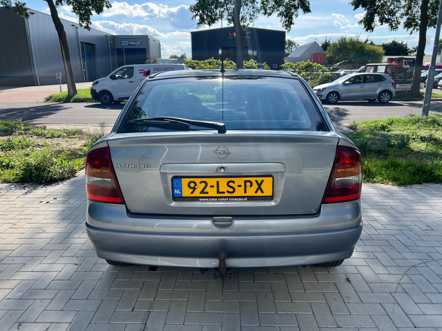 Foto 4 van Opel Astra 1.6 Njoy 159.636KM Automaat