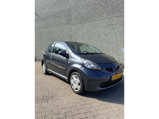 Foto 4 van Toyota Aygo 1.0-12V | grijs NAP|Airco|