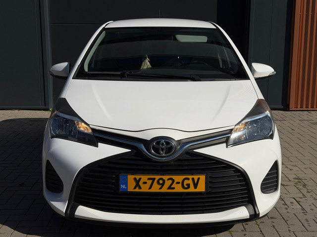 Foto 3 van Toyota Yaris 1.0 VVT-i Comfort|Airco|Scherm|Bluetooth|Elektrische Ramen
