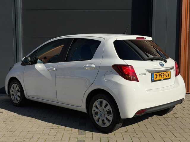 Foto 5 van Toyota Yaris 1.0 VVT-i Comfort|Airco|Scherm|Bluetooth|Elektrische Ramen