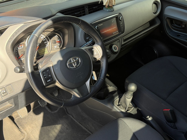 Foto 9 van Toyota Yaris 1.0 VVT-i Comfort|Airco|Scherm|Bluetooth|Elektrische Ramen