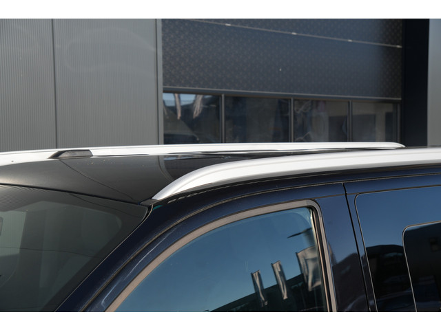 Foto 10 van Ford E-Transit Custom E-Tourneo - 340 L2H1 Titanium X 218pk - Leder - ACC - DDS LED - Elektrische De