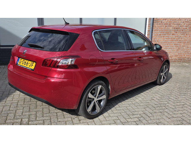 Foto 6 van Peugeot 308 1.2 PureTech Allure Nieuwe Distributieriem!