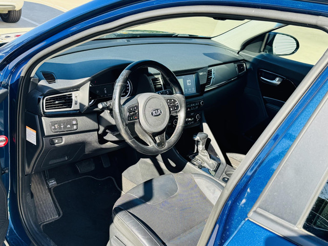 Foto 8 van Kia Niro 1.6 GDi Hybrid BusinessLine NL-dealerauto | Trekhaak | Leder | Stoel- & Stuurverw.