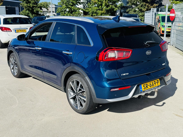 Foto 7 van Kia Niro 1.6 GDi Hybrid BusinessLine NL-dealerauto | Trekhaak | Leder | Stoel- & Stuurverw.