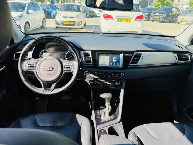 Foto 6 van Kia Niro 1.6 GDi Hybrid BusinessLine NL-dealerauto | Trekhaak | Leder | Stoel- & Stuurverw.