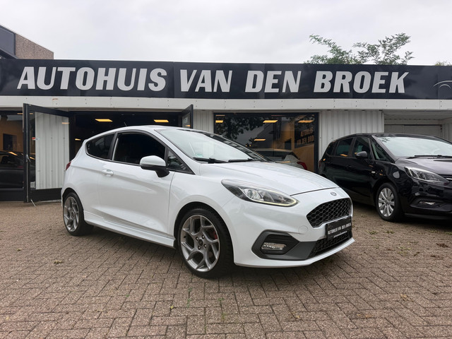 Foto 2 van Ford FIESTA 1.5 EcoBoost ST-3|Camera|LED|B&O|Navi|Carplay AndroidAuto|Sportstoelen|18"lichtmetaal