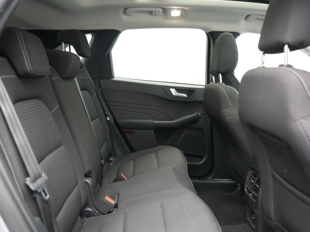 Foto 3 van Ford Kuga 2.5 PHEV Titanium 225pk Dealer O.H. | Trekhaak Afn. | Panodak | Camera | Stoelen & Stuur V