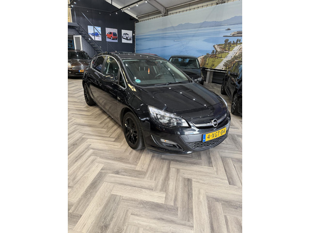 Foto 9 van Opel Astra 1.4 Turbo Blitz