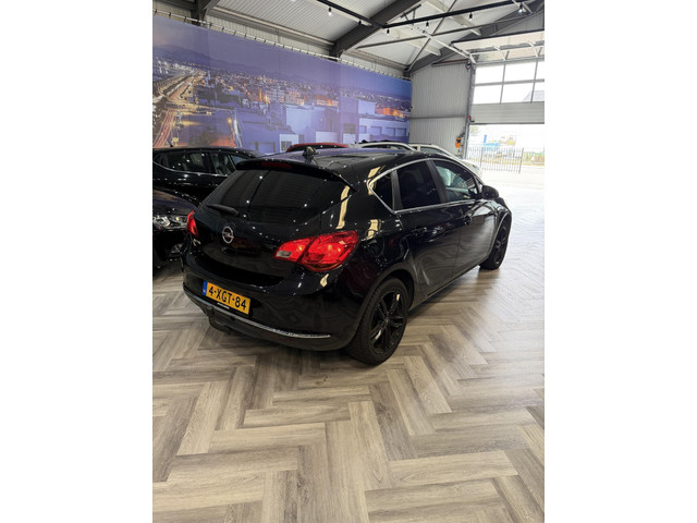Foto 8 van Opel Astra 1.4 Turbo Blitz