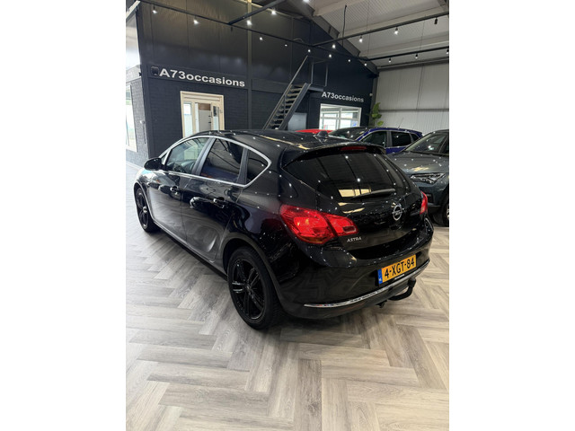 Foto 6 van Opel Astra 1.4 Turbo Blitz