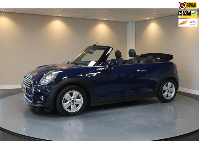 Foto 10 van Mini Cabrio 1.5 Cooper Business *Automaat* Climate|Cruise|Navi|PDC|BT|Windscherm|Neon-ring|Origineel