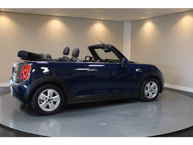 Foto 7 van Mini Cabrio 1.5 Cooper Business *Automaat* Climate|Cruise|Navi|PDC|BT|Windscherm|Neon-ring|Origineel