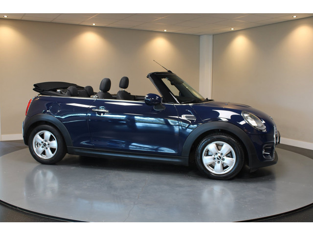 Foto 6 van Mini Cabrio 1.5 Cooper Business *Automaat* Climate|Cruise|Navi|PDC|BT|Windscherm|Neon-ring|Origineel