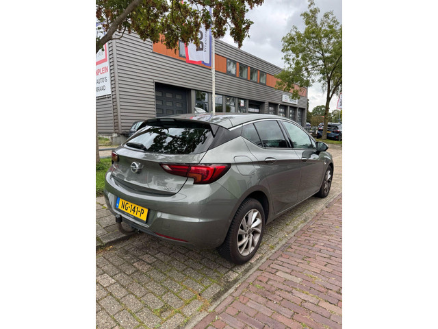 Foto 4 van Opel Astra 1.0 Automaat Innovation Navi Camera Trekhaak Parking pack Dodehoek Schuifkanteldak Dealer