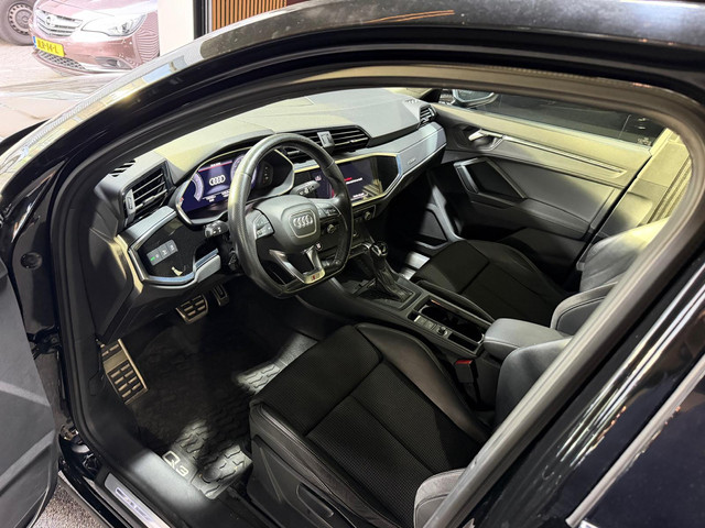 Foto 4 van Audi Q3 40 TFSI quattro Pro Line S-line|Pano|Camera