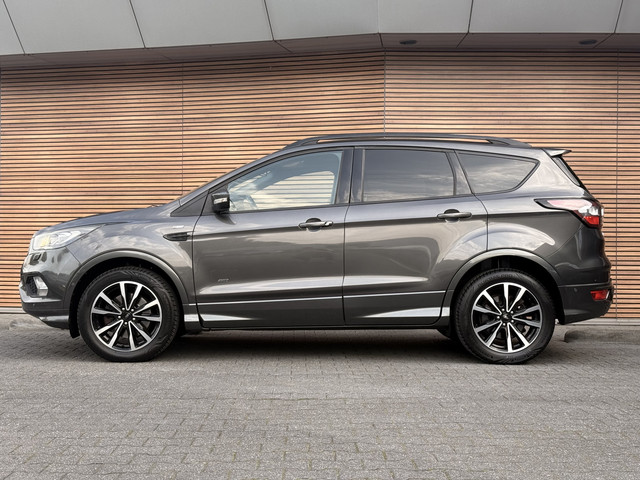 Foto 7 van Ford Kuga 1.5 AWD EcoBoost ST Line Trekhaak / Automaat / Navi / Camera